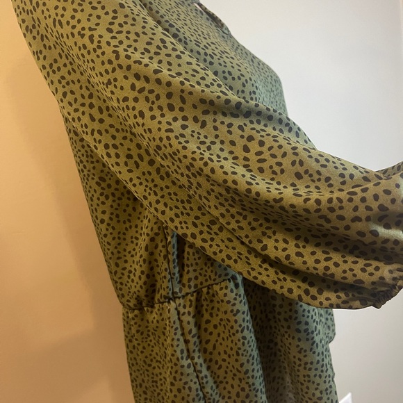 COZY ROZY CALIFORNIA BLOUSE WOMEN’S L GREEN BLACK SPOTS 3/4 SLEEVE - Picture 4 of 7